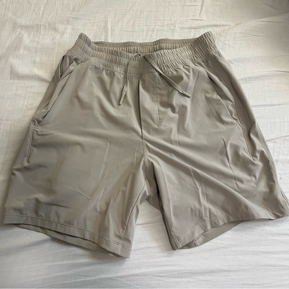 Lululemon Pace Breaker Lined Short 7” Small